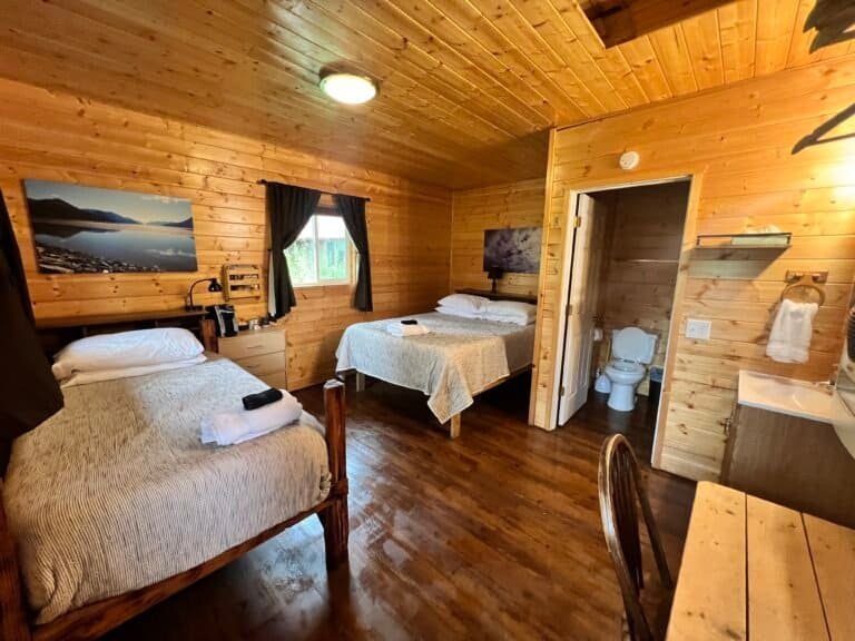 Alaska fly-in deluxe lodge and riverside cabins.